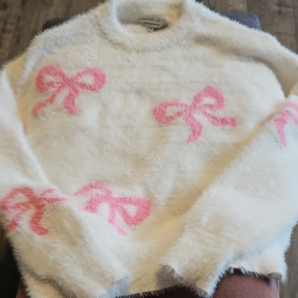 Hooked Up Bow sweater Fuzzy White Sweater Bows Retro Soft Medium  Women